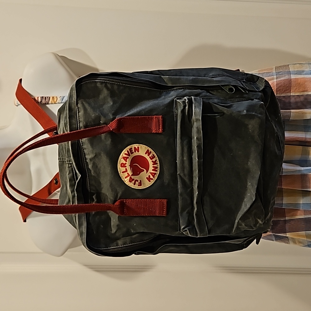 Fjallraven Kanken Green Backpack